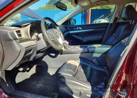 2017 Nissan Maxima 3.5S z USA, uszkodzony, nr VIN 1N4AA6AP2HC402845